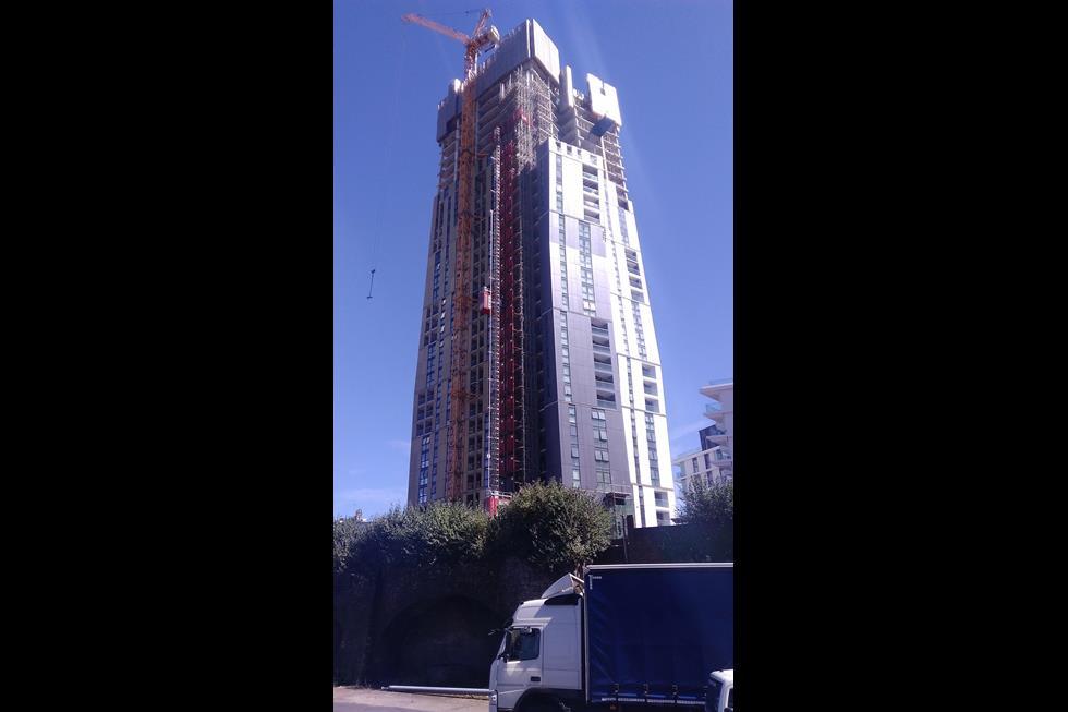 Carbuncle Cup Haydn Tower Nine Elms Point By Rolfe Judd Features carbuncle-cup-haydn-tower-nine-elms-point-by-rolfe-judd-features